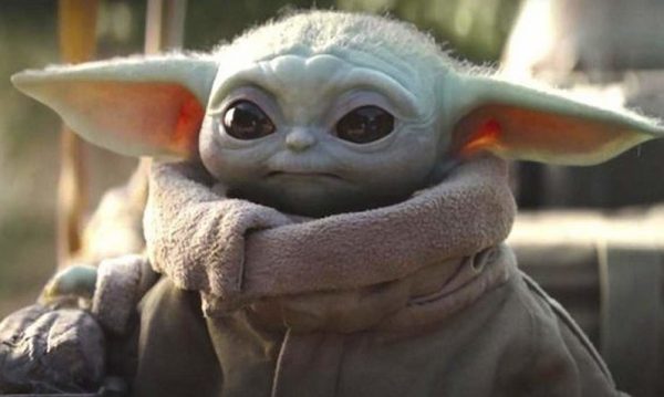 تأثیرات فرهنگی و تجاری بیبی یودا-عروسک بیبی یودا یا گروگو؛ شخصیت محبوب Star Wars که دنیای اسباببازی را متحول کرد. بررسی محبوبیت و دلیل پرفروش شدن عروسک بیبی یودا.