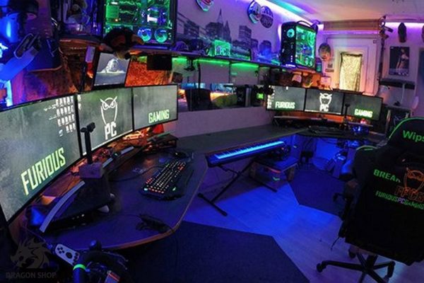 چگونه میتوان عروسکهای چراغدار را در دکور اتاق گیمینگ استفاده کرد؟-آیا به دنبال ایدههای خلاقانه برای چیدمان اتاق گیمینگ با عروسک هستید؟ از اکشنفیگور و فیگورهای نوری گرفته تا سبک خای مختلف چیدمان، همه نکات برای اتاقی جذاب.